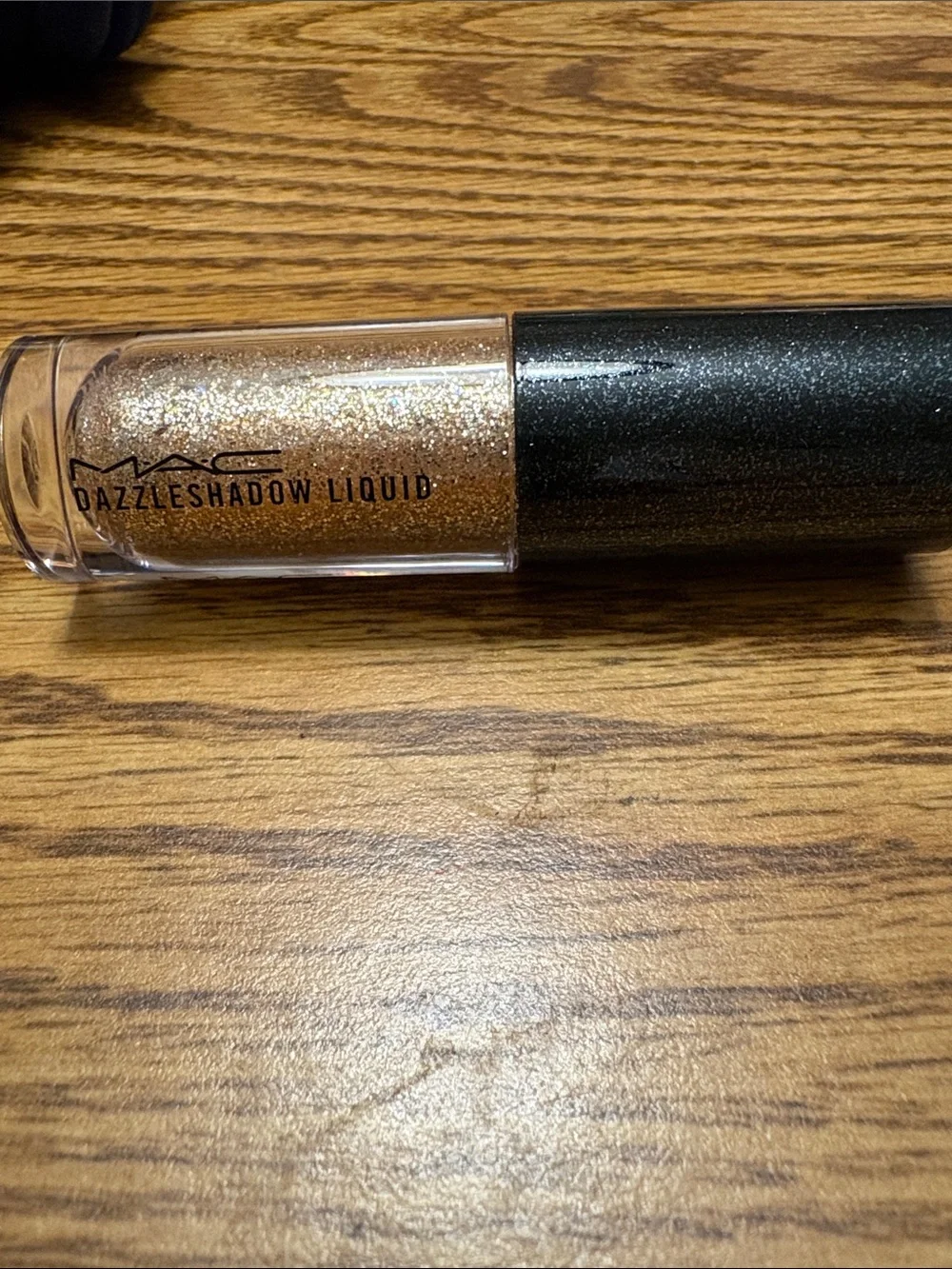 MAC Cosmetics Dazzleshadow Liquid Shimmer - Shimmering Bronze Gold
